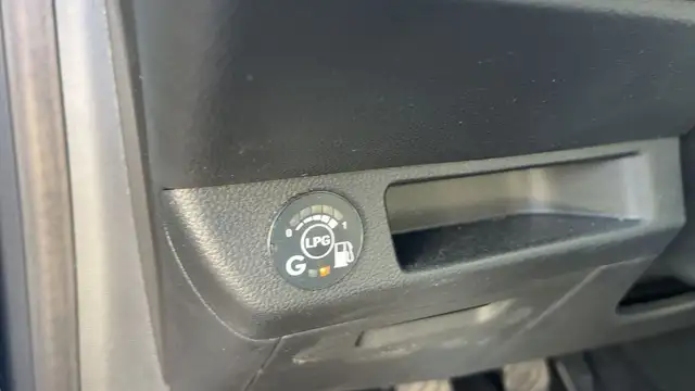 Renault Clio view 13