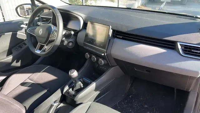 Renault Clio view 10