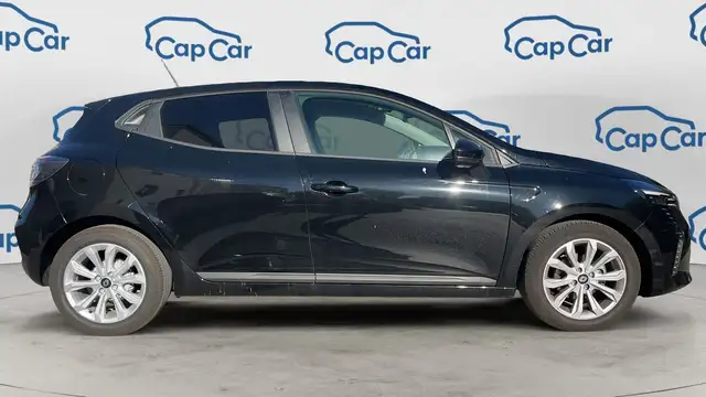 Renault Clio view 4