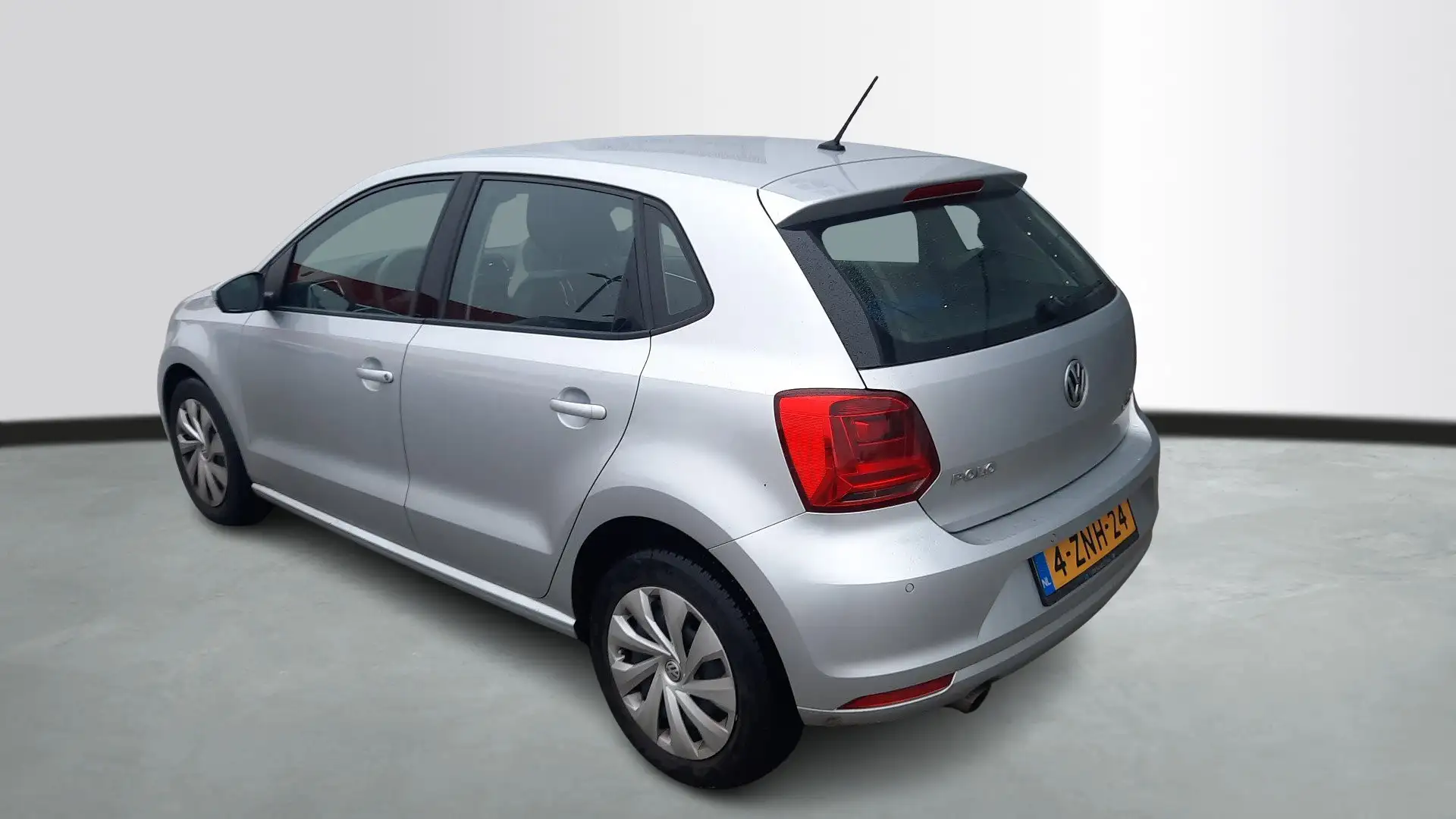 Volkswagen Polo 1.2 TSI Comfortline Automaat Grijs - 2