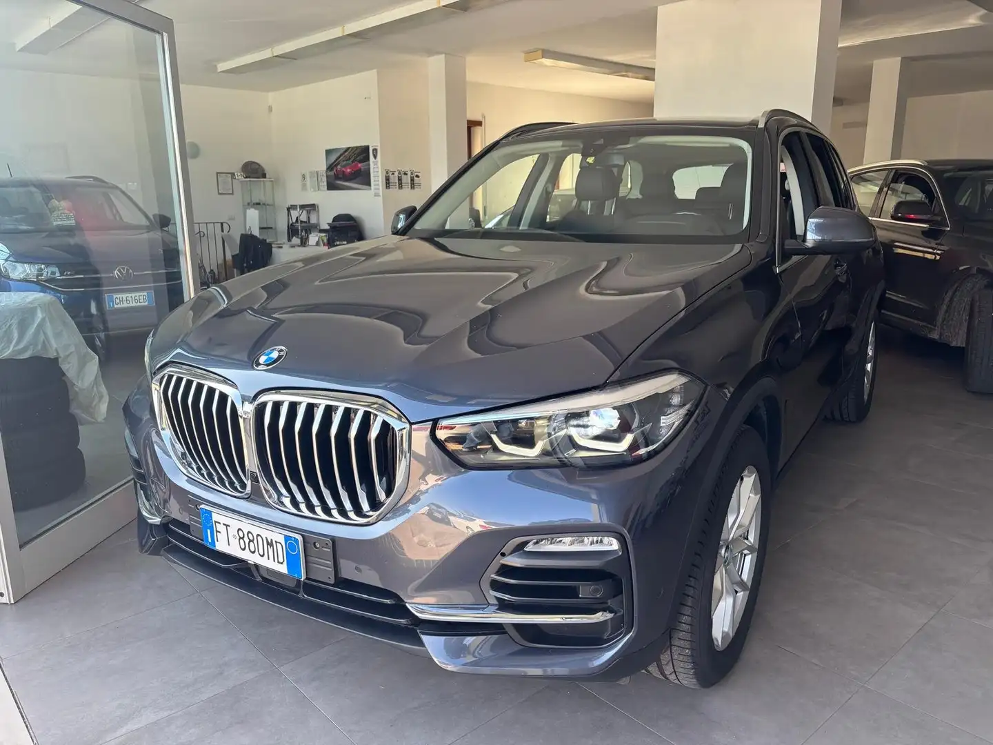 BMW X5 X5 G05 2018 xdrive30d Business auto Grigio - 1