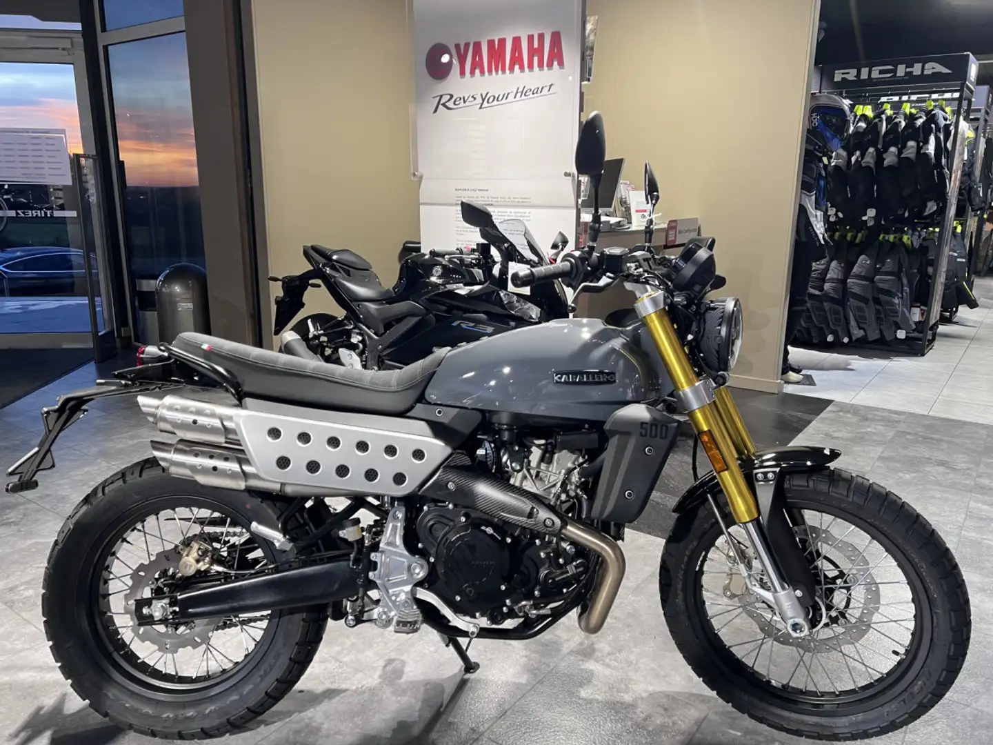 Fantic Caballero 500 DE LUXE Zwart - 1