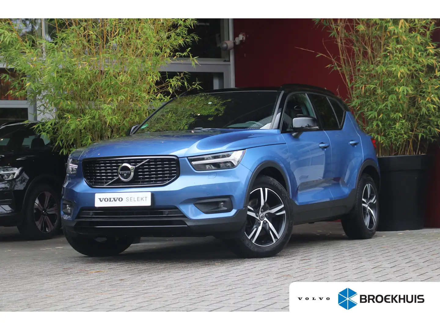 Volvo XC40 2.0 B4 AWD R-Design | Trekhaak | 360 Camera | Harm Bleu - 1