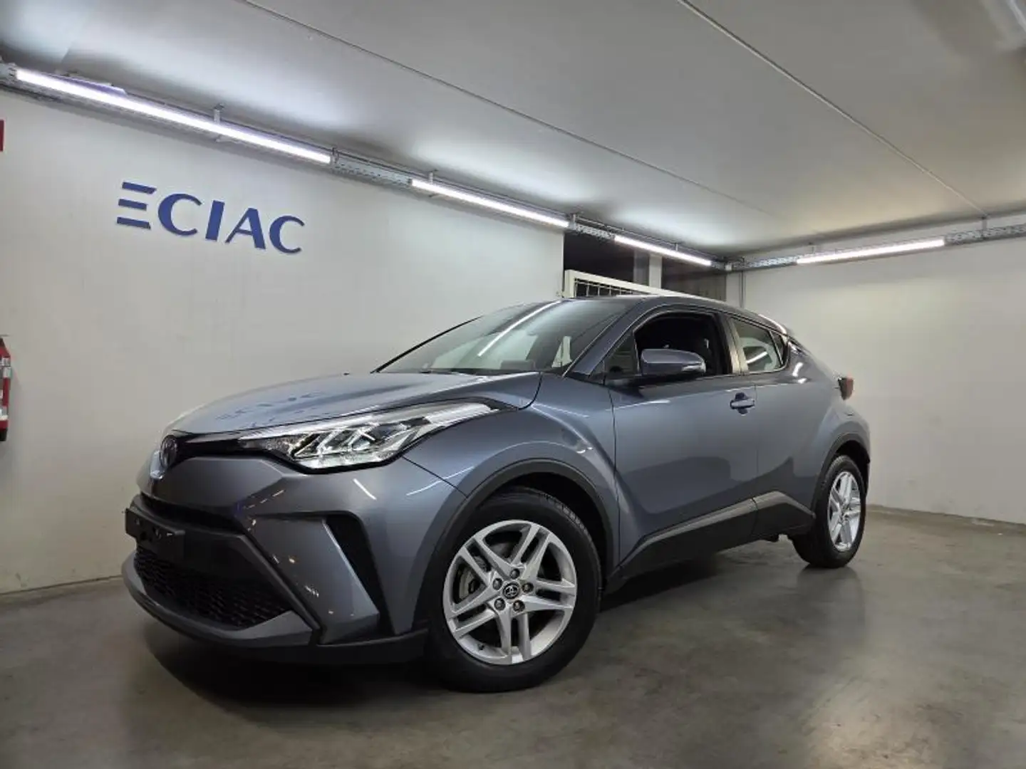 Toyota C-HR C-ENTER - 4742km - Garantie Blauw - 1