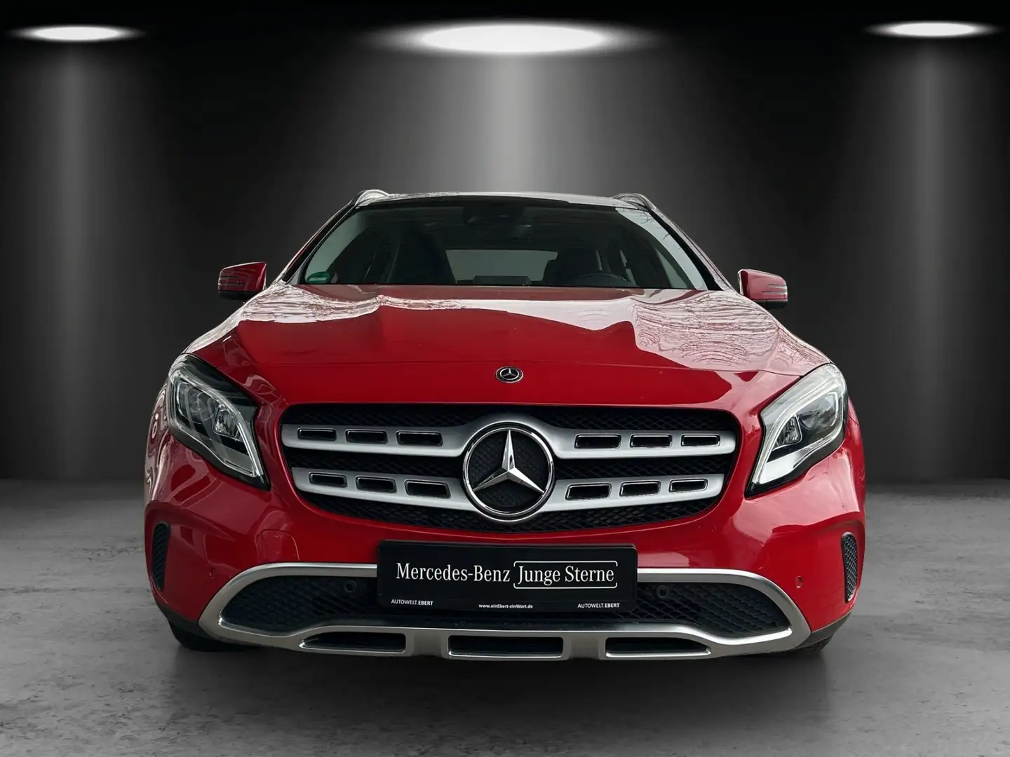 Mercedes-Benz GLA 200 GLA200 7G Urban LED Pano el.Heckkl Busines Totwi Red - 2