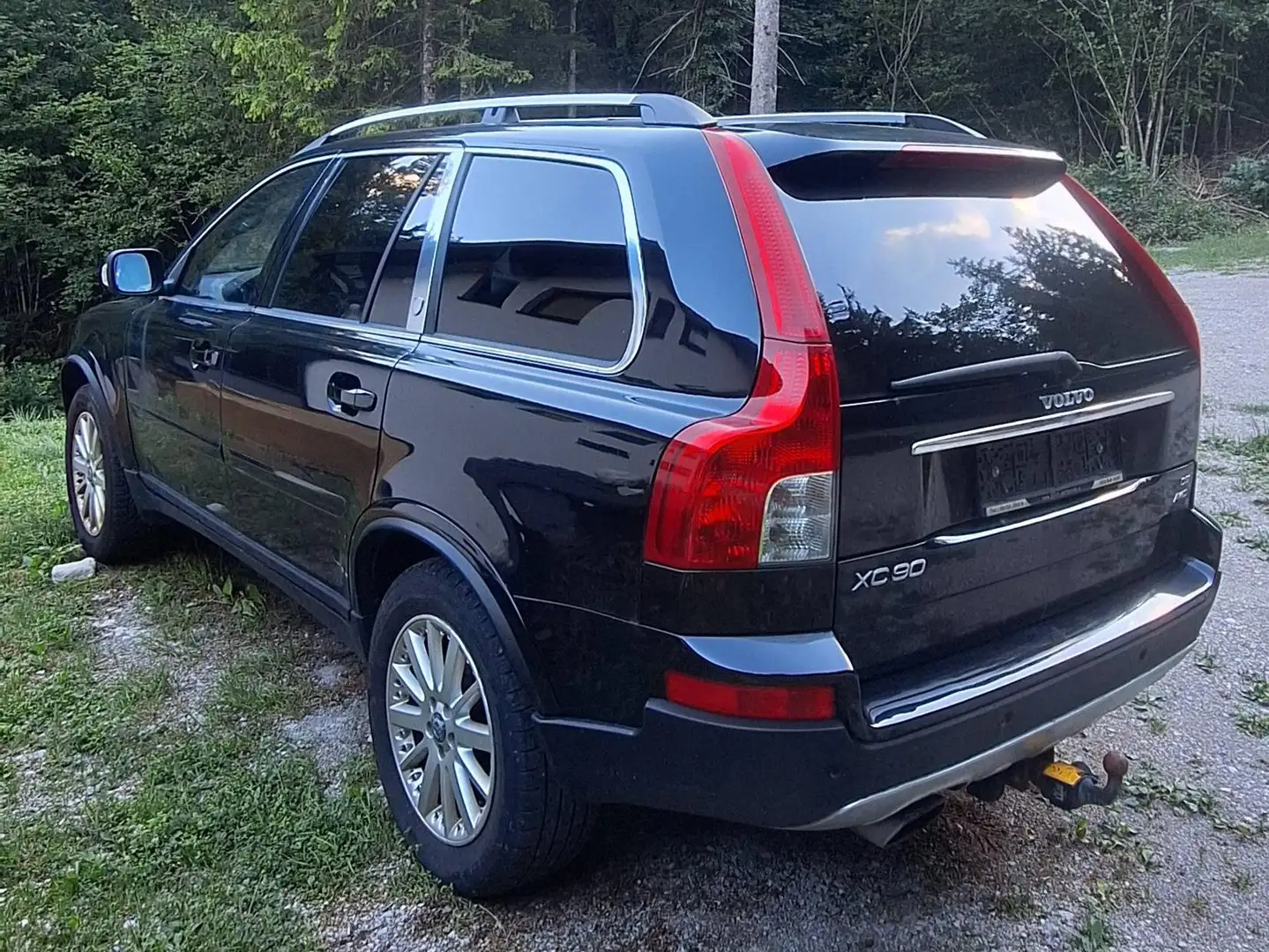 Volvo XC90 XC90 D5 A Executive Geartronic Executive Schwarz - 1