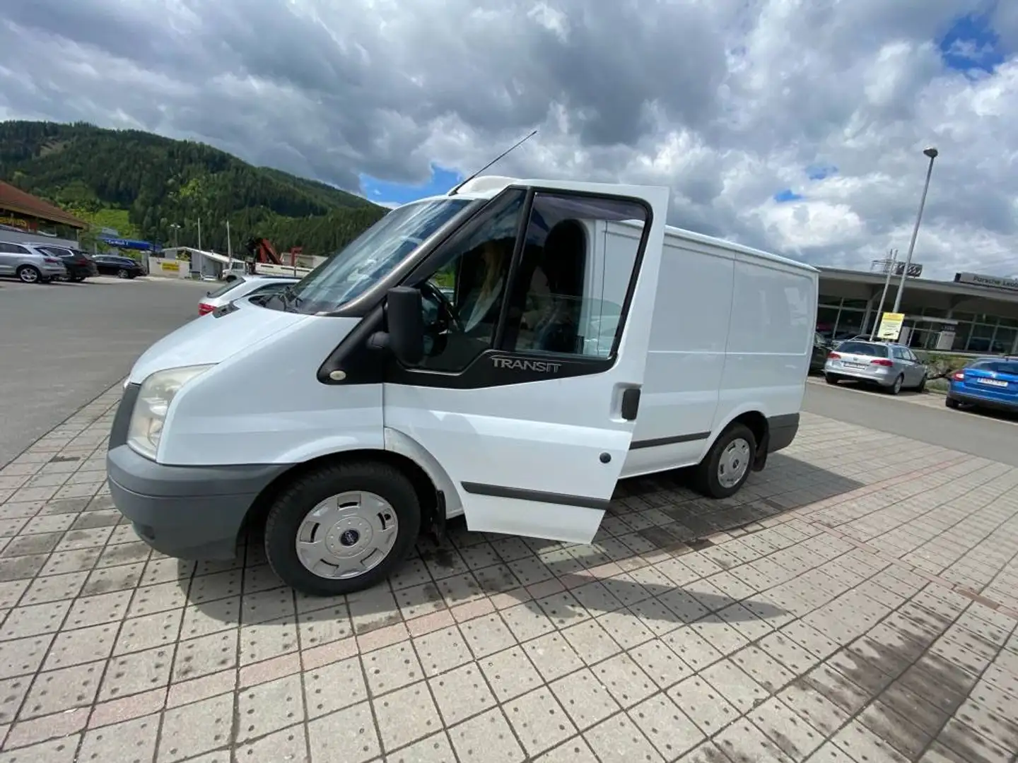 Ford Transit Weiß - 1