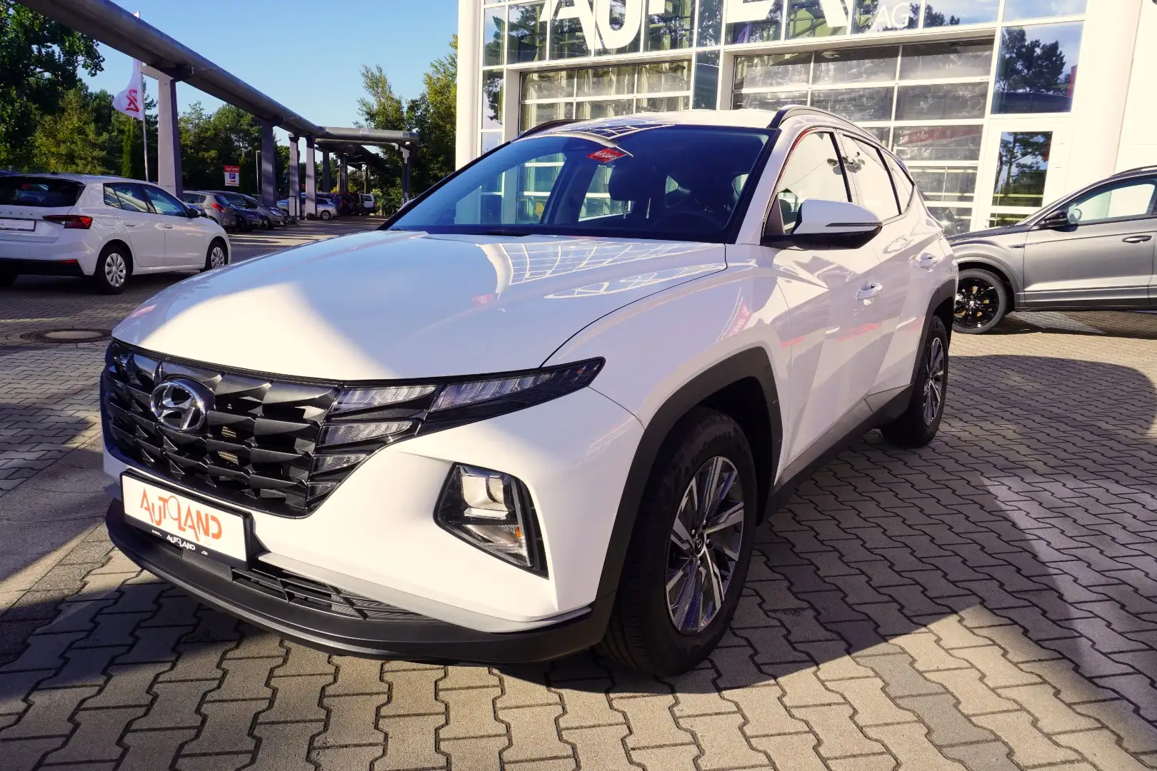 Hyundai TUCSON 1.6 T-GDI AAC SHZ Kam Apple/Android 17Z Weiß - 2