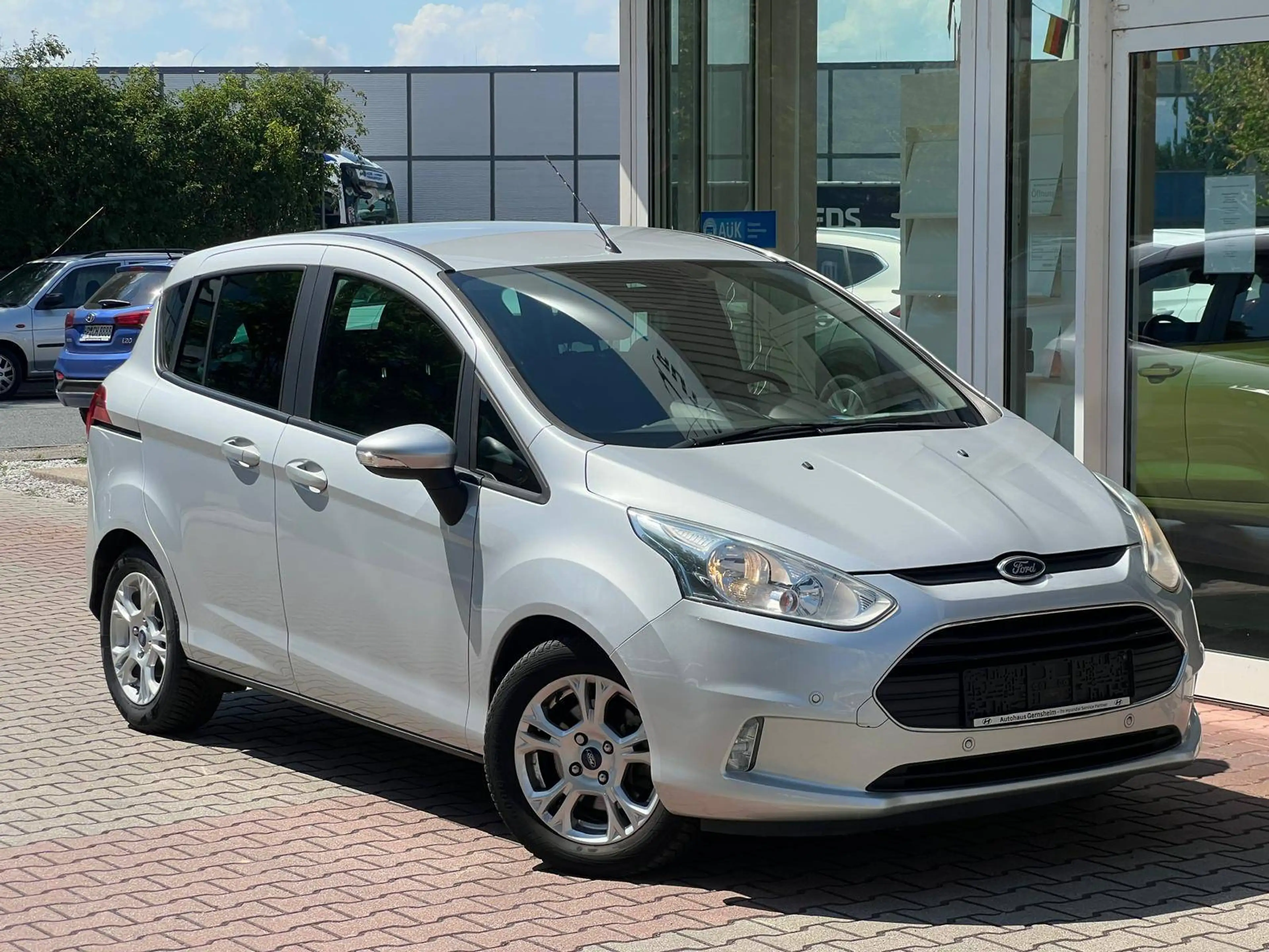 Ford B-Max Sync Edition 1.6 Duratec *Nur 56.600 Km *1.Hand*Sitzheizung*Klimaautomatik*AHK — photo 3