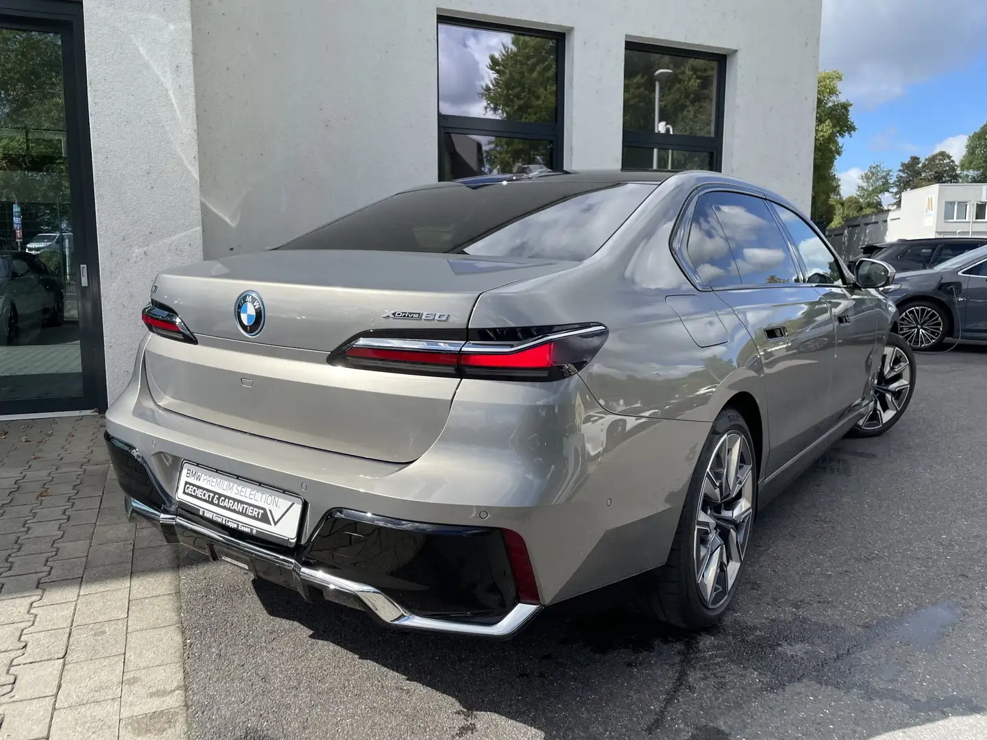 BMW i7 xDrive60 M Sport || 360° Pano TheatreScreen Grau - 2
