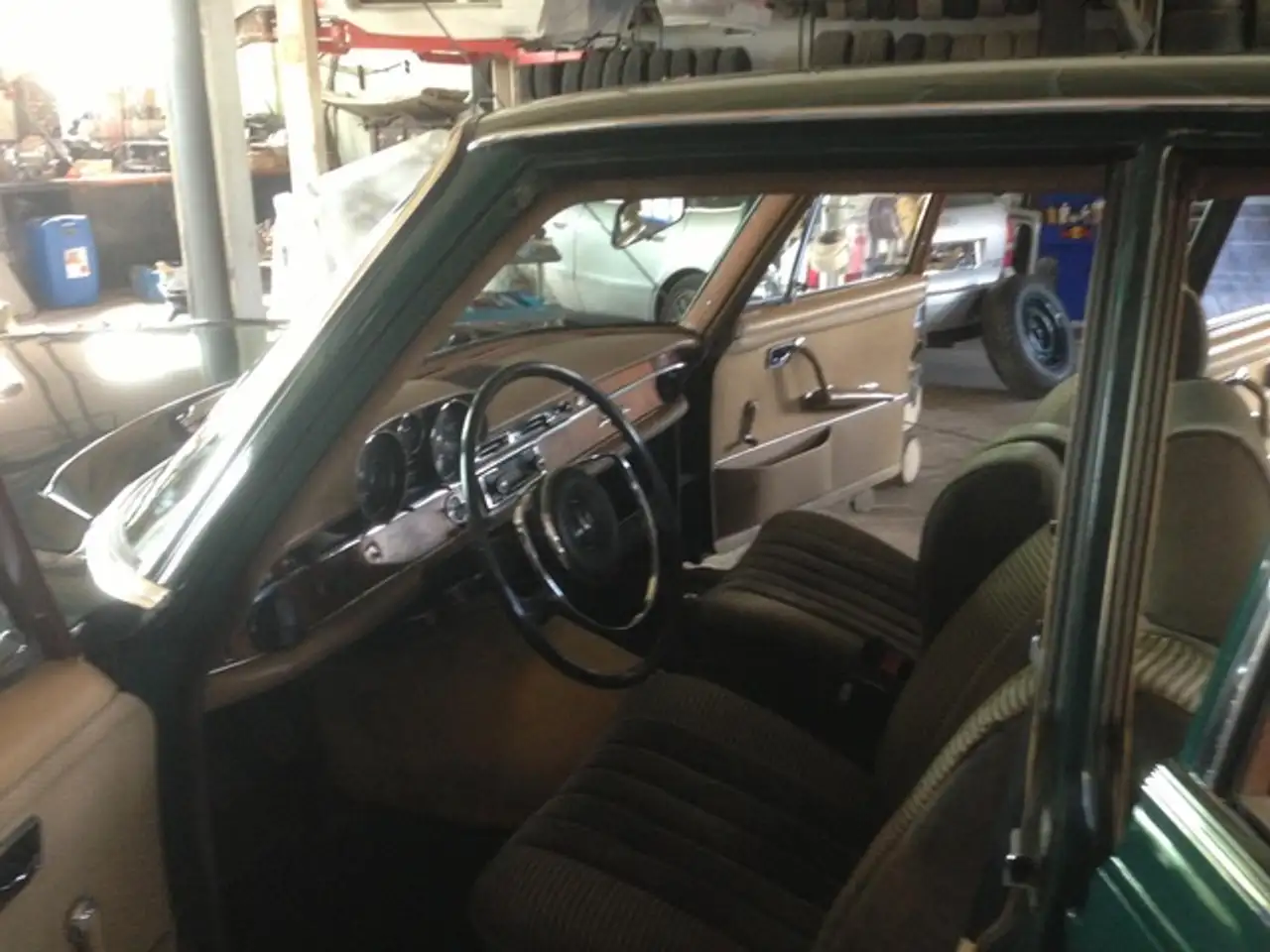 Mercedes-Benz SE 250, foto 3