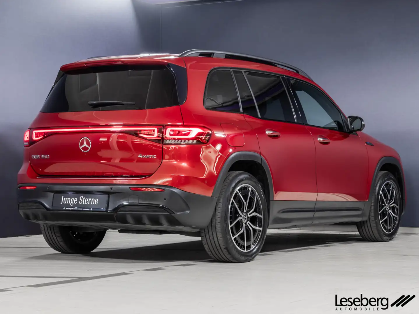 Mercedes-Benz EQB 350 EQB 350 4MATIC AMG LED / Pano / 360° /KEYLESS-Go Rojo - 2