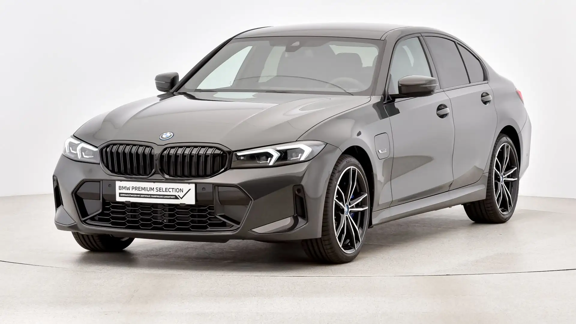BMW 320 320e Limousine Grau - 2