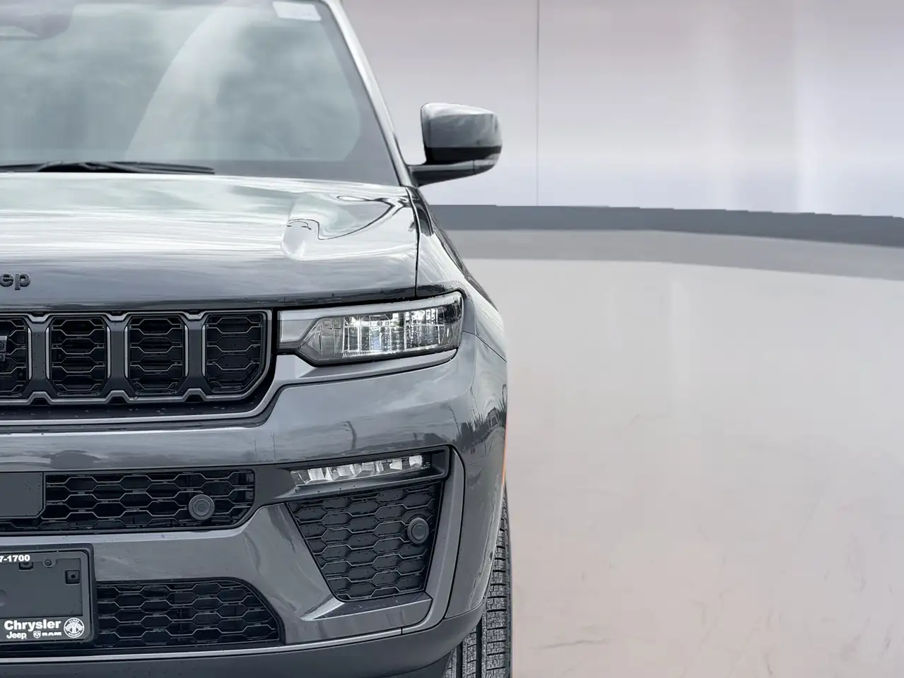 Jeep Grand Cherokee снимка Jeep Grand Cherokee