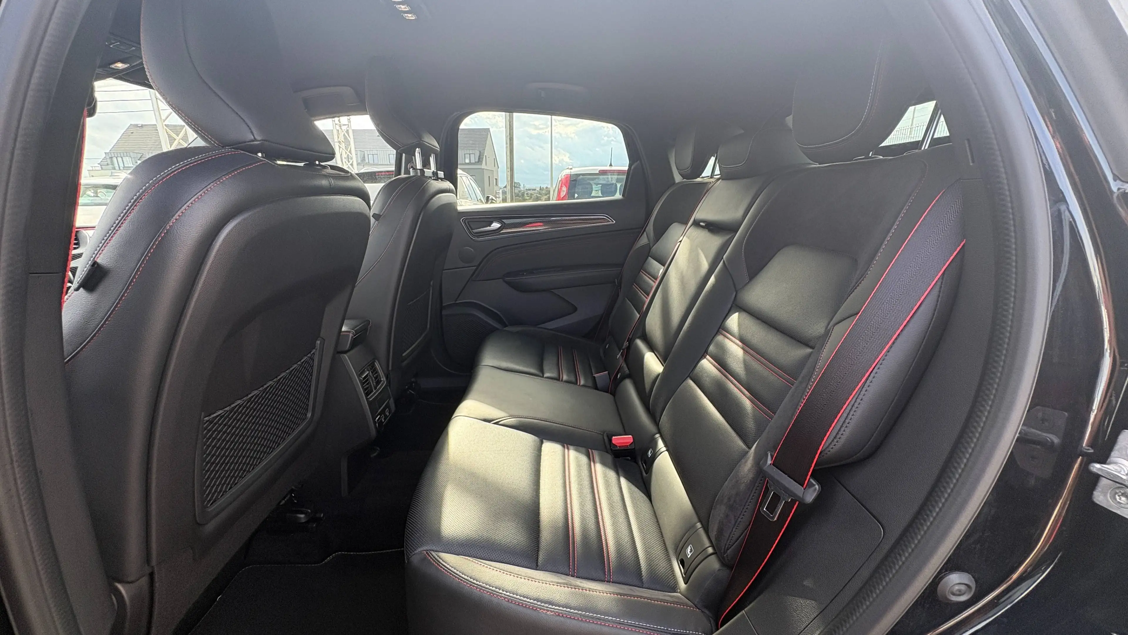 Renault Arkana Arkana E-TECH 1.6i R.S.Line — photo 6
