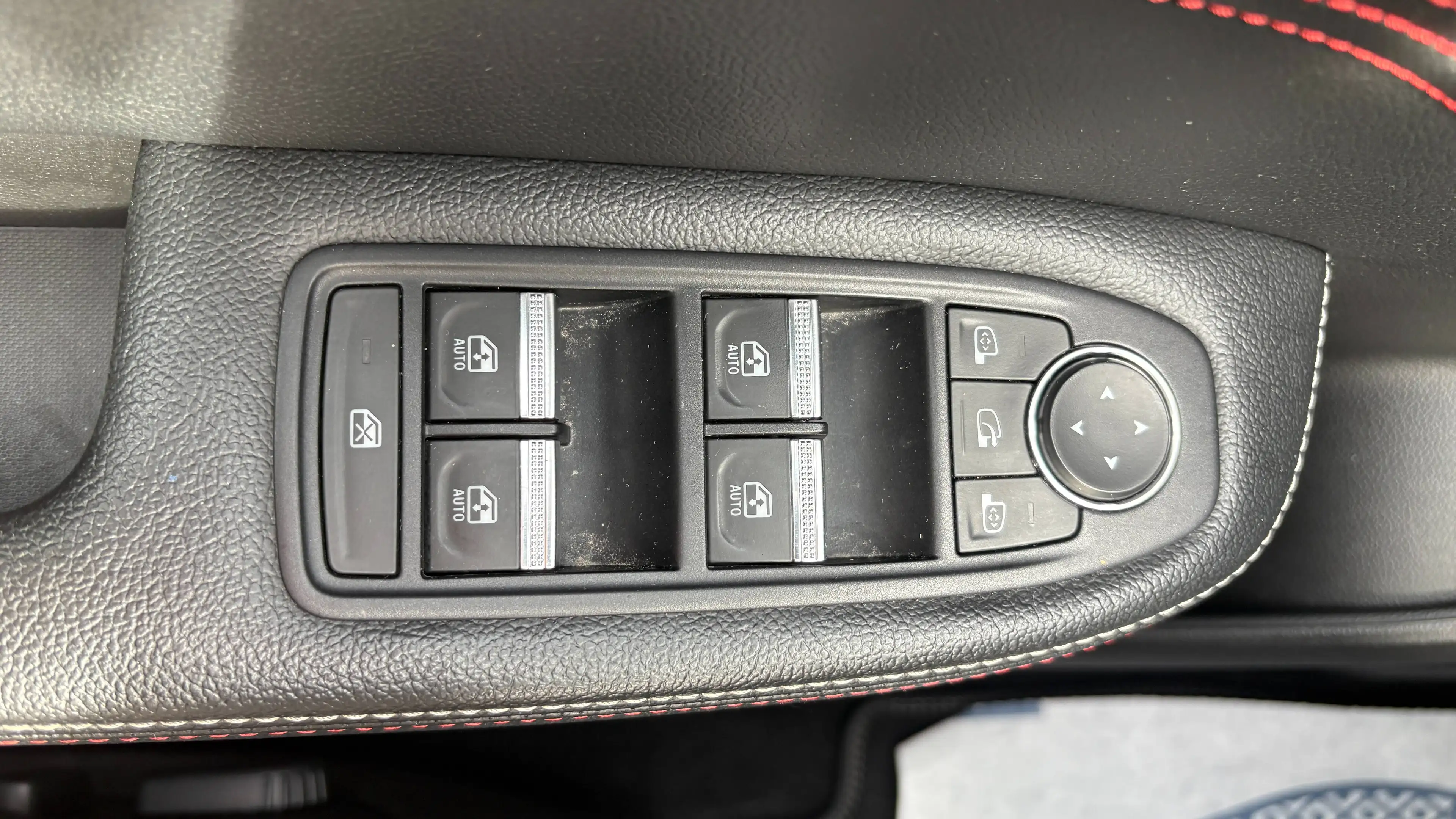 Renault Arkana Arkana E-TECH 1.6i R.S.Line — photo 8