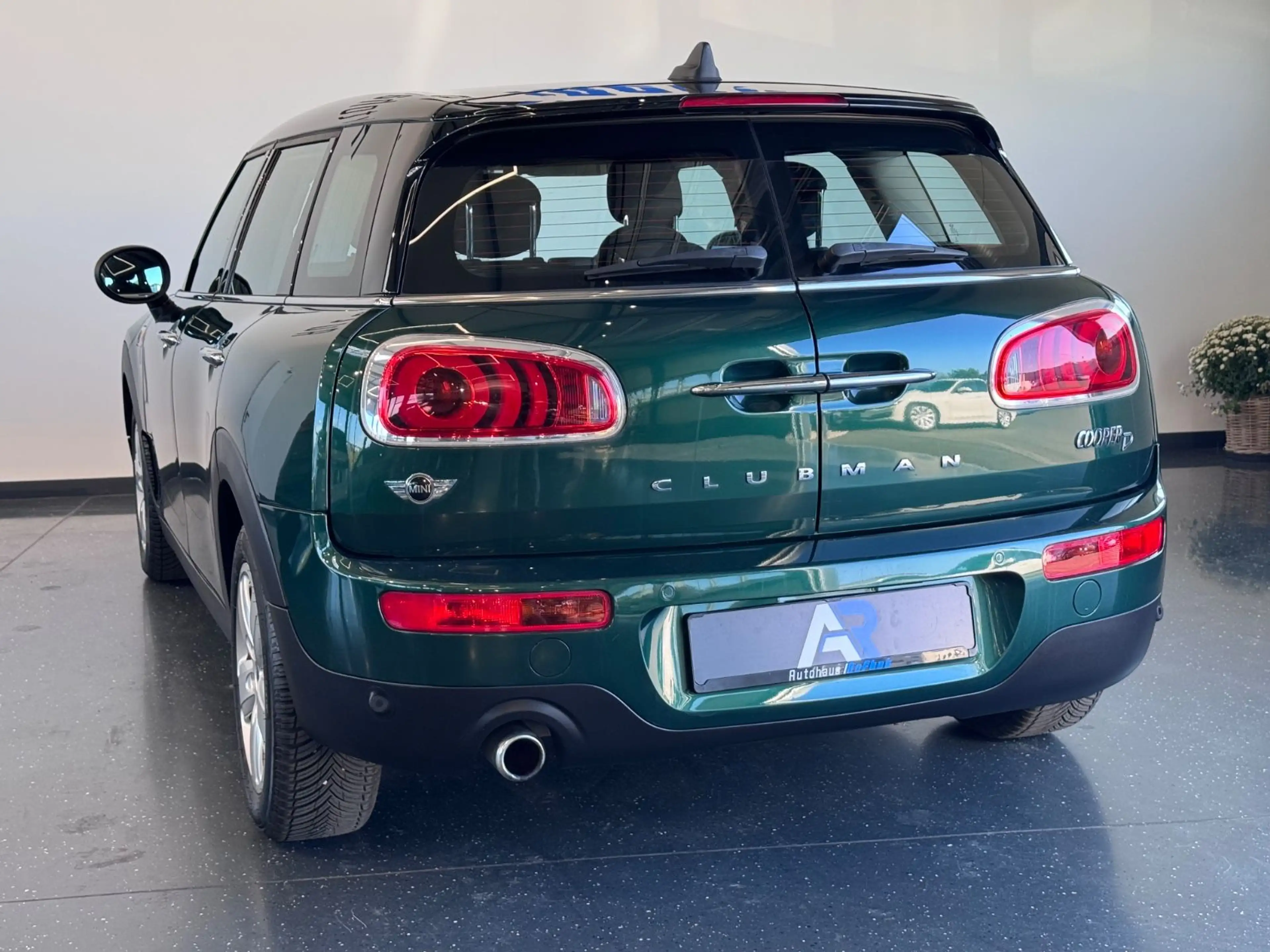 MINI Cooper D Clubman *PDC*SHZ*XENON* — photo 11