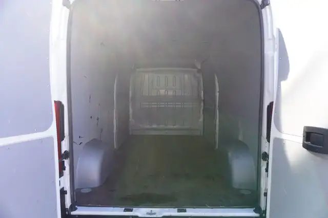Fiat Ducato view 8