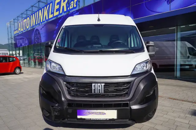 Fiat Ducato view 3