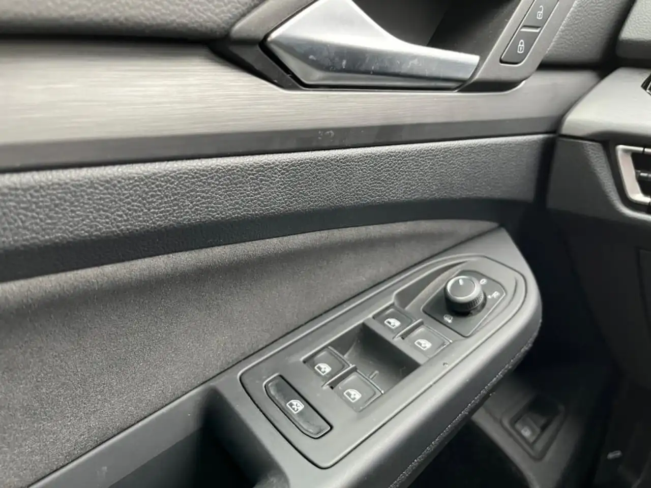 Volkswagen Golf Standard Model — photo 26
