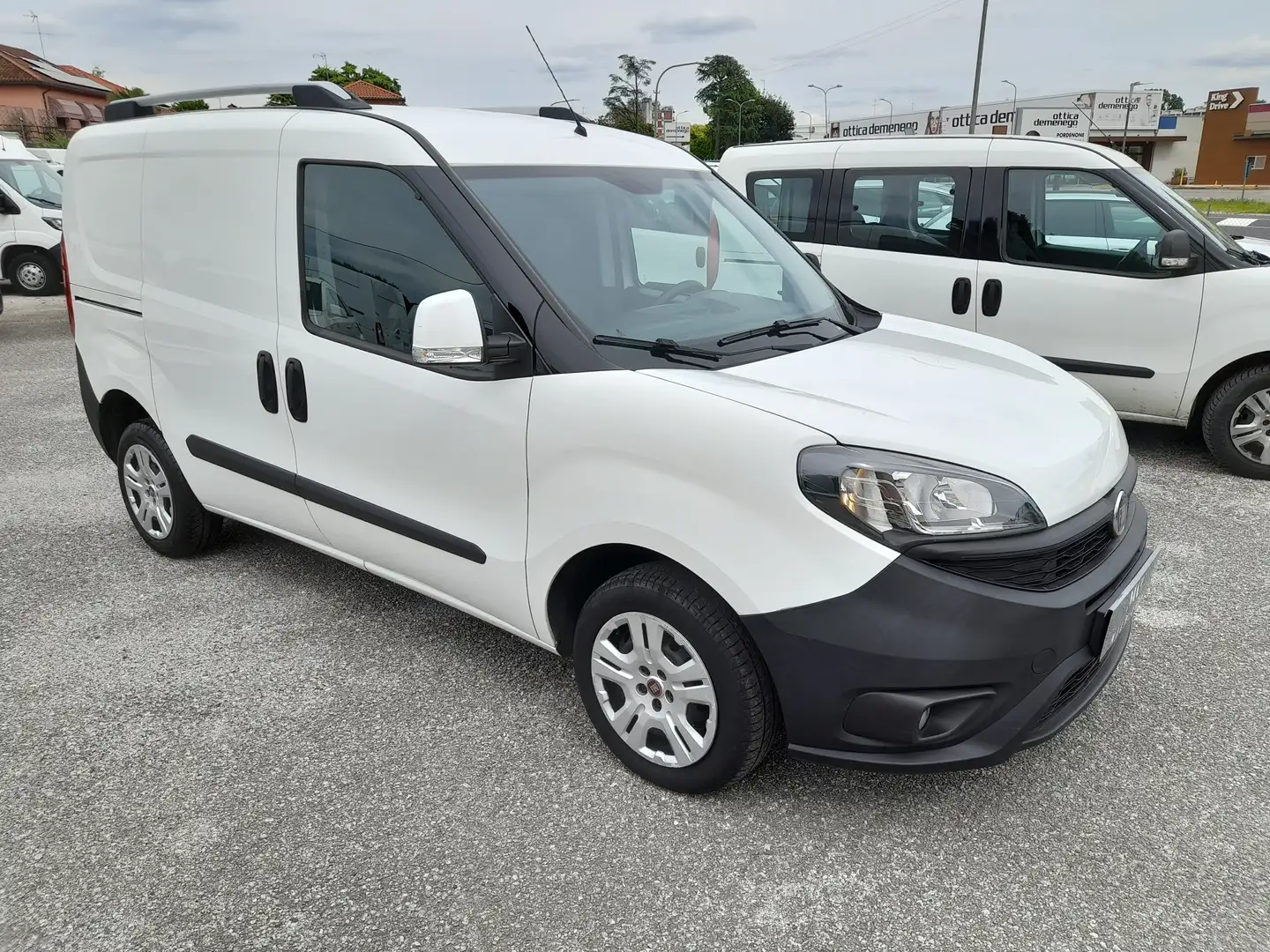 Fiat Doblo CARGO 1.3 Multijet 16v 95CV SX 3POSTI Weiß - 1