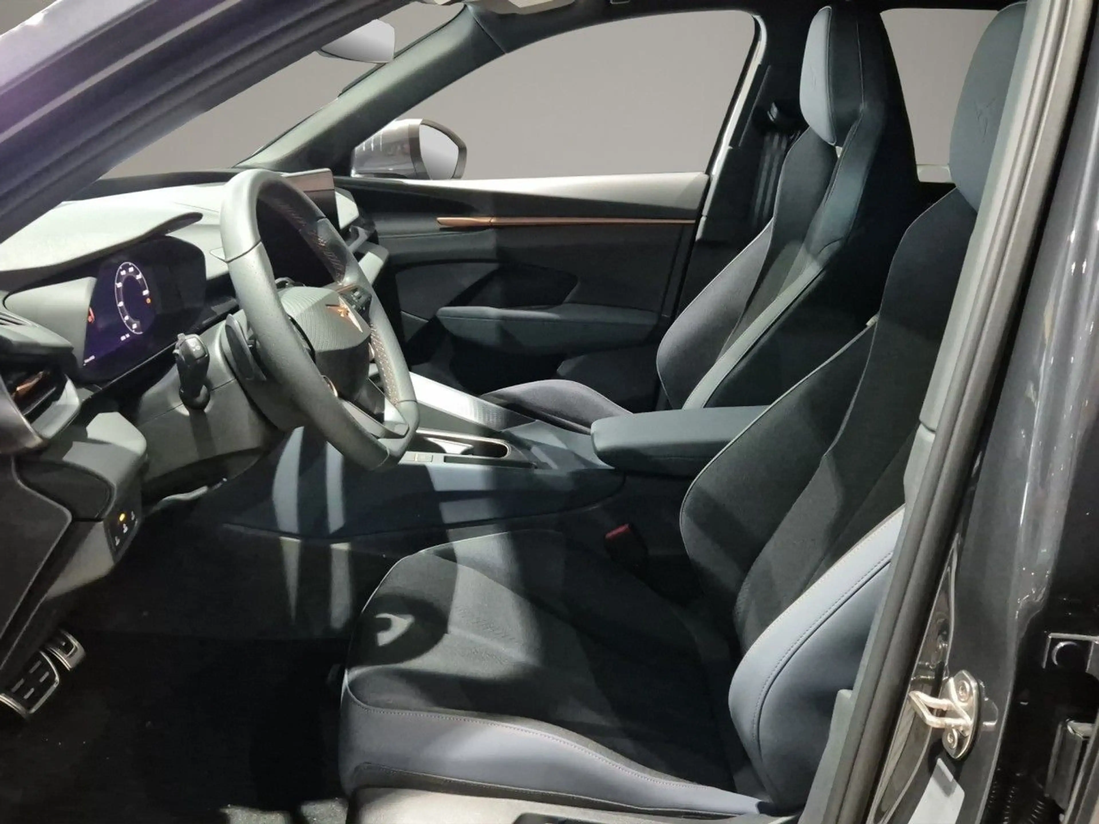 CUPRA Terramar 1.5 e-Hybrid HD-Matrix 19 Topview — photo 7