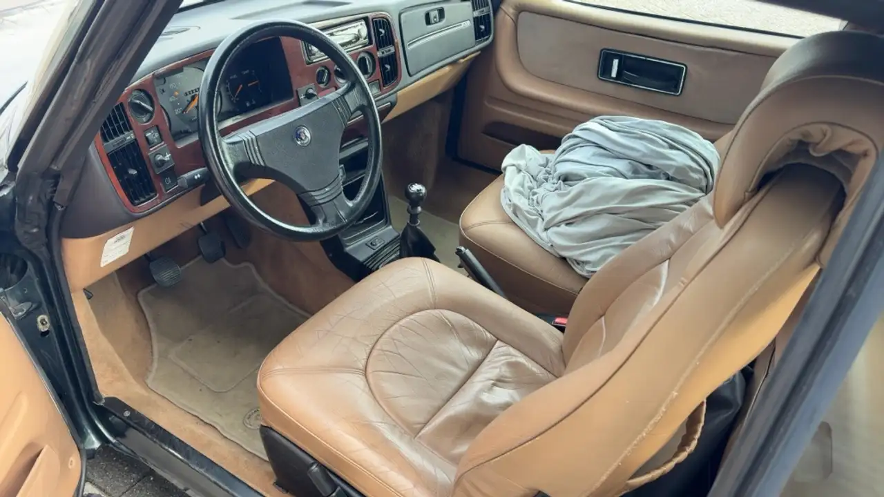 Saab 900 Cabrio 2.1i-16 NIEUWSTAAT AUTO, foto 7