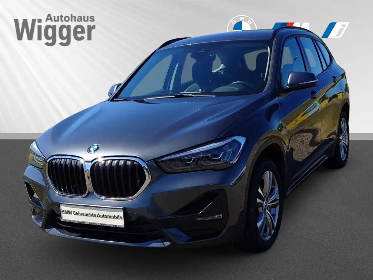 BMW X1 xDrive 18d Sport Line Navi/Business/AHK Grau - 1