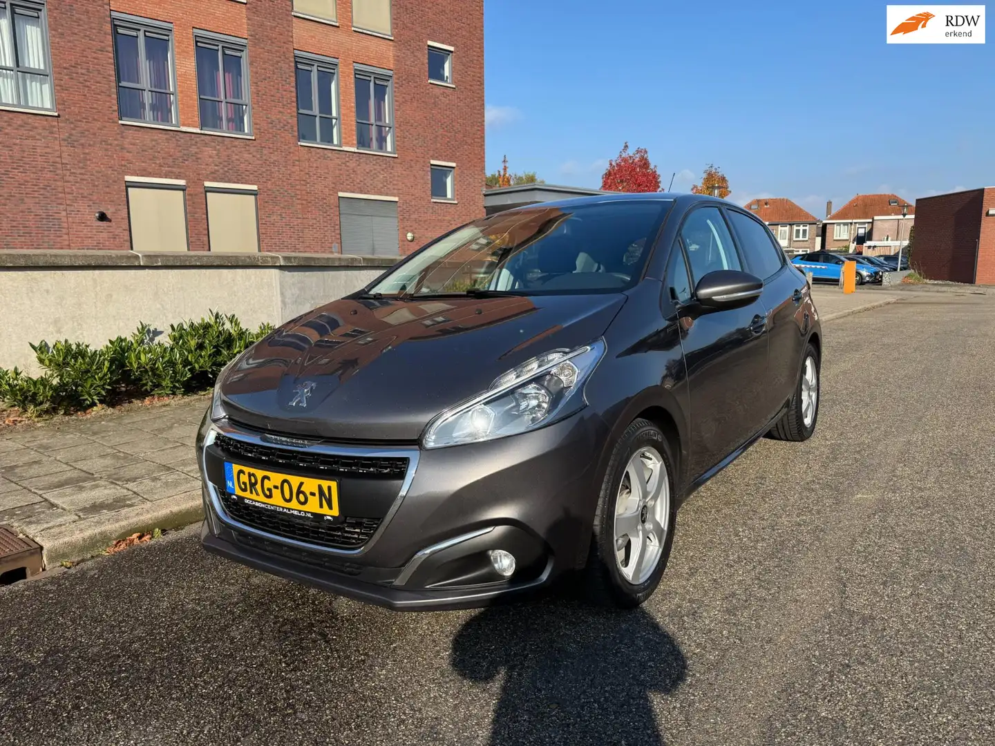 Peugeot 208 1.5 BlueHDi Active /Clima/CarPlay/Cruise/PDC/PANO Grigio - 1