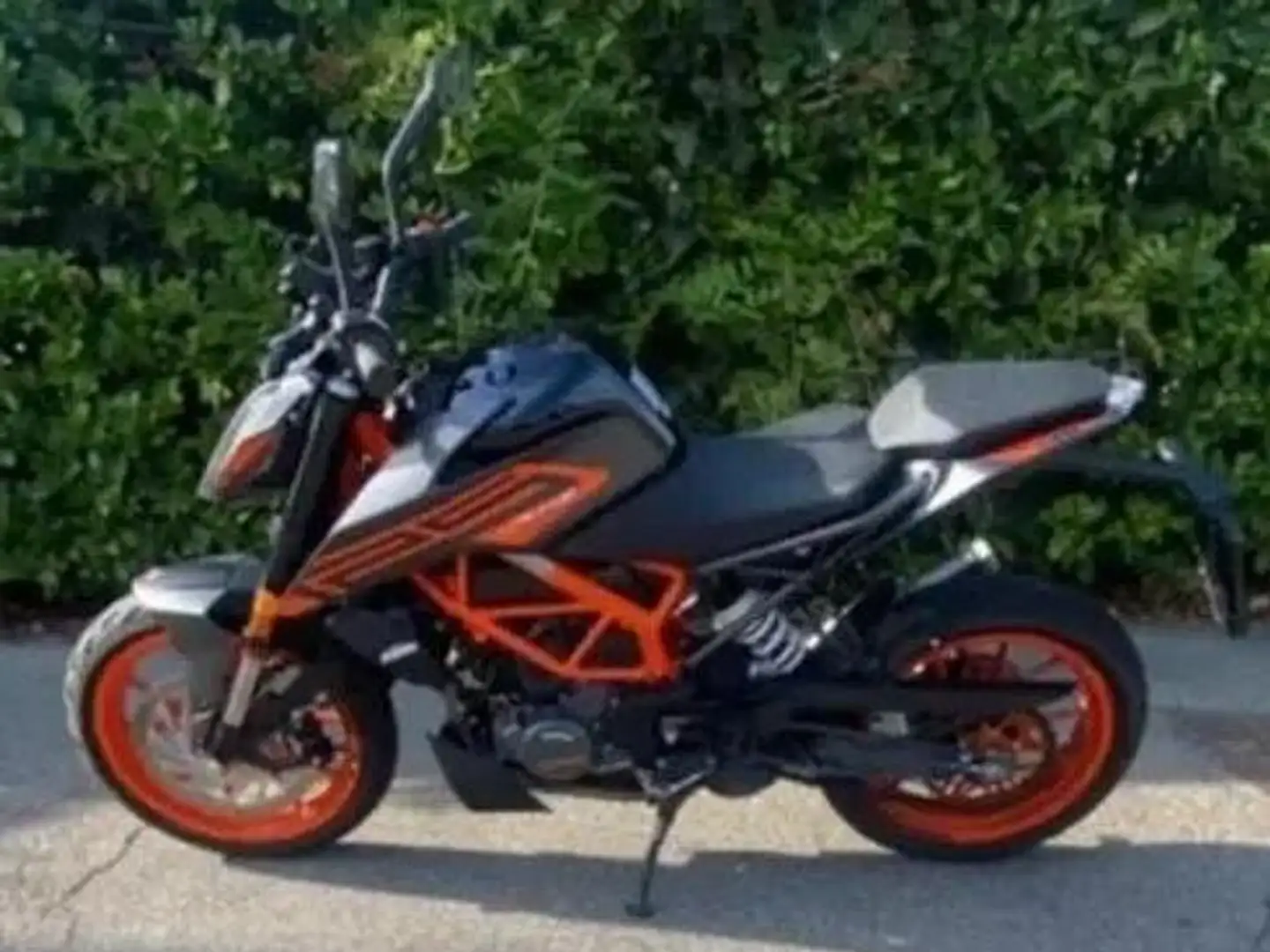 KTM 125 Duke Nero - 2