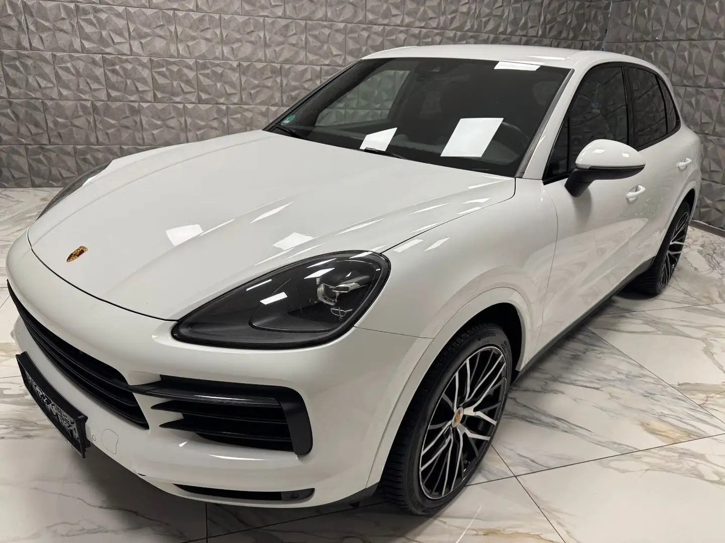 Porsche Cayenne Basis*VOLL FAHBEREIT*59.270km*TOP PREIS* Weiß - 1