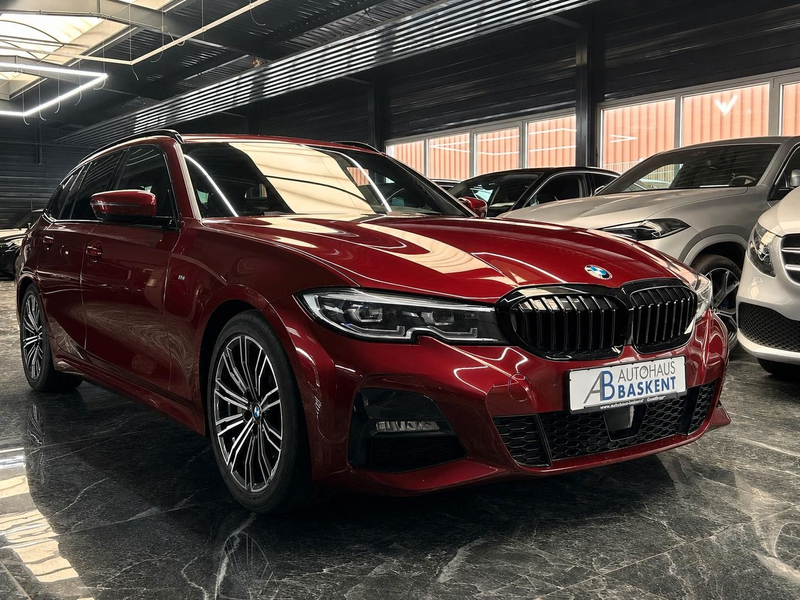 BMW 330 i Touring M SPORT* — photo 11