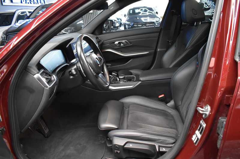 BMW 330 i Touring M SPORT* — photo 8