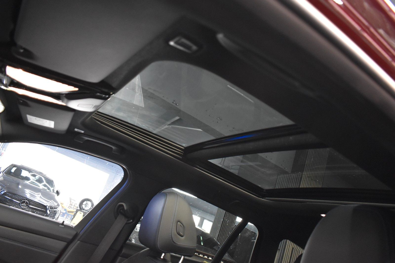 BMW 330 i Touring M SPORT* — photo 5