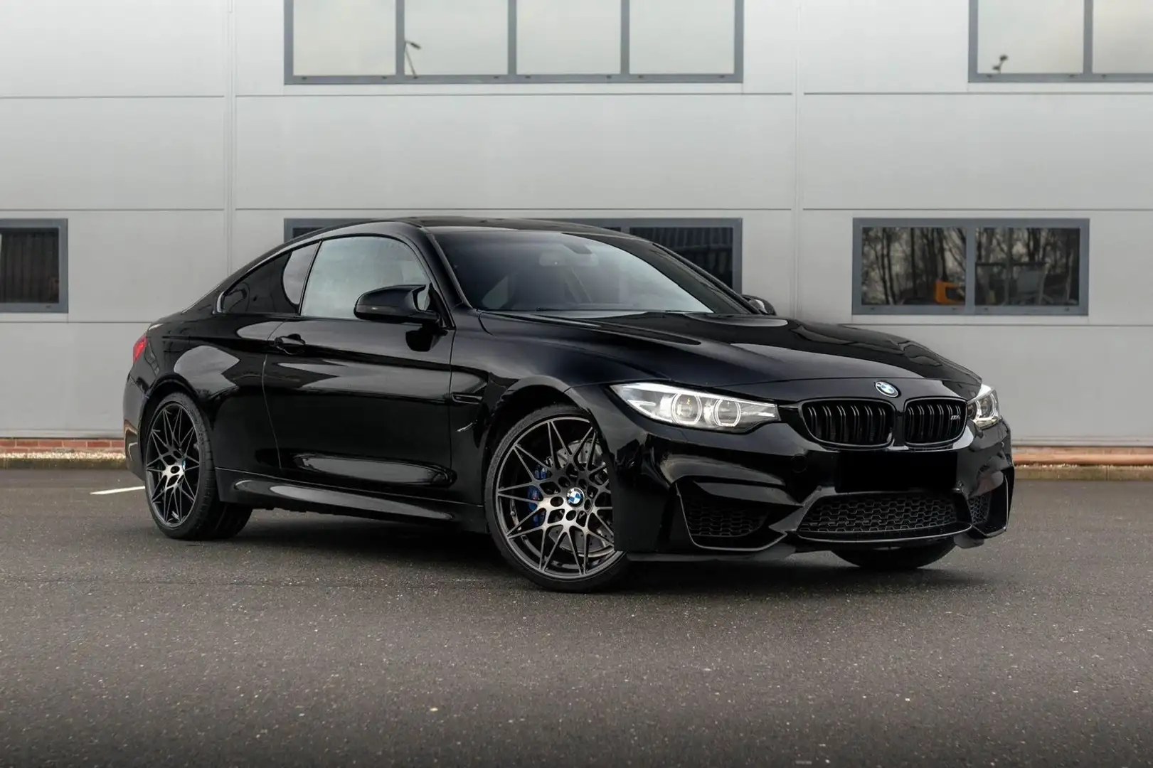 BMW M4 Competition Zwart - 2