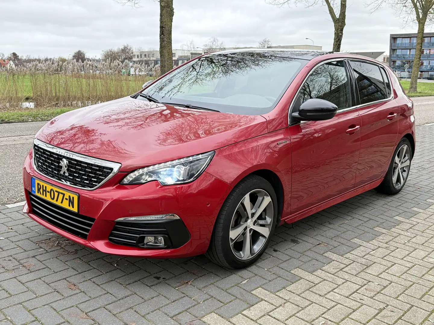 Peugeot 308 1.2 GT-Line | Automaat | LED | Panoramadak Roşu - 1