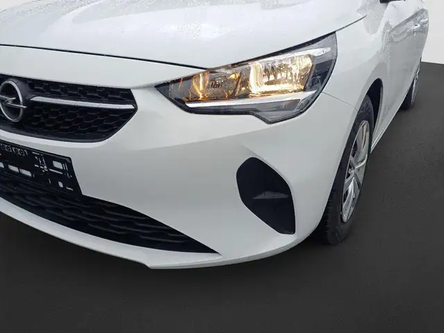 Opel Corsa view 9
