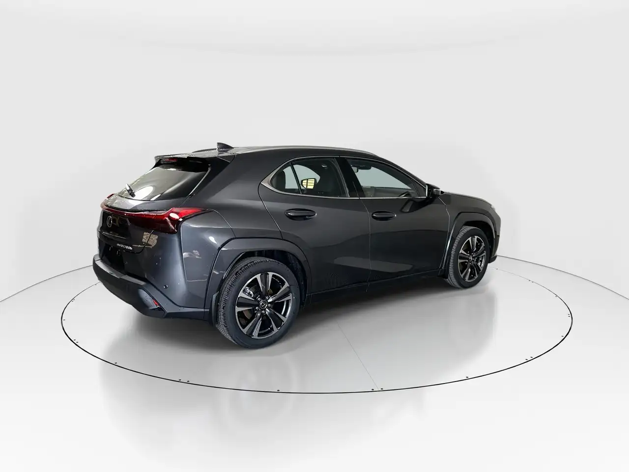 Lexus UX 300h снимка Lexus UX 300h