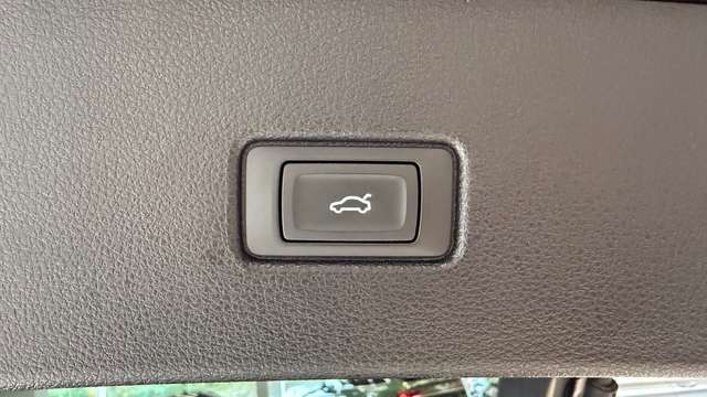 Audi Q5 — photo 24