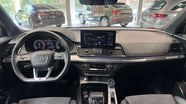 Audi Q5 — photo 9