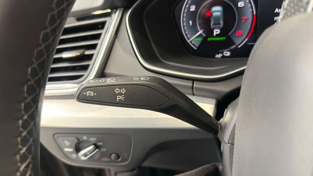 Audi Q5 — photo 18
