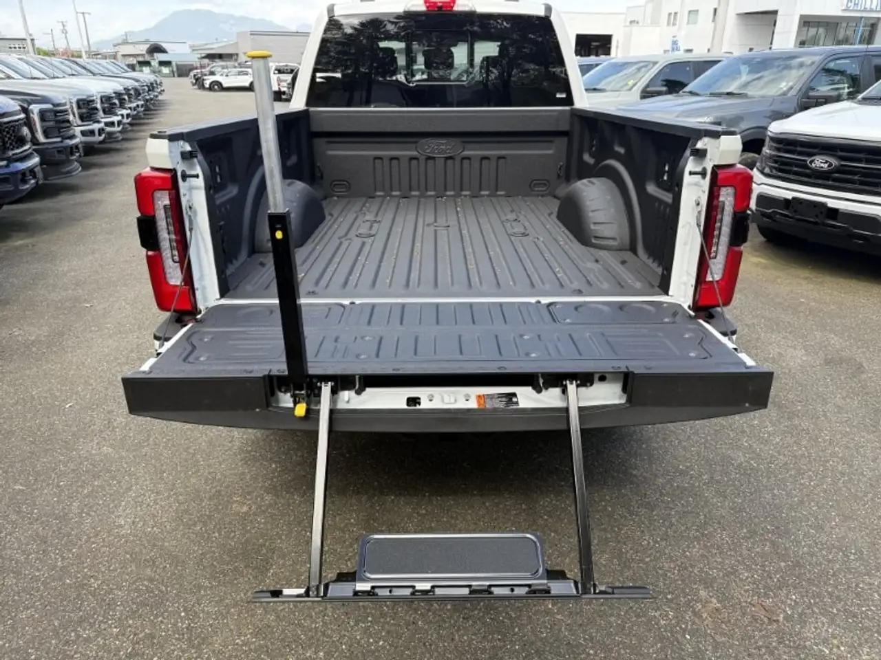 Ford F 350 снимка Ford F 350