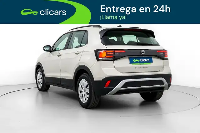 Volkswagen T-Cross view 9
