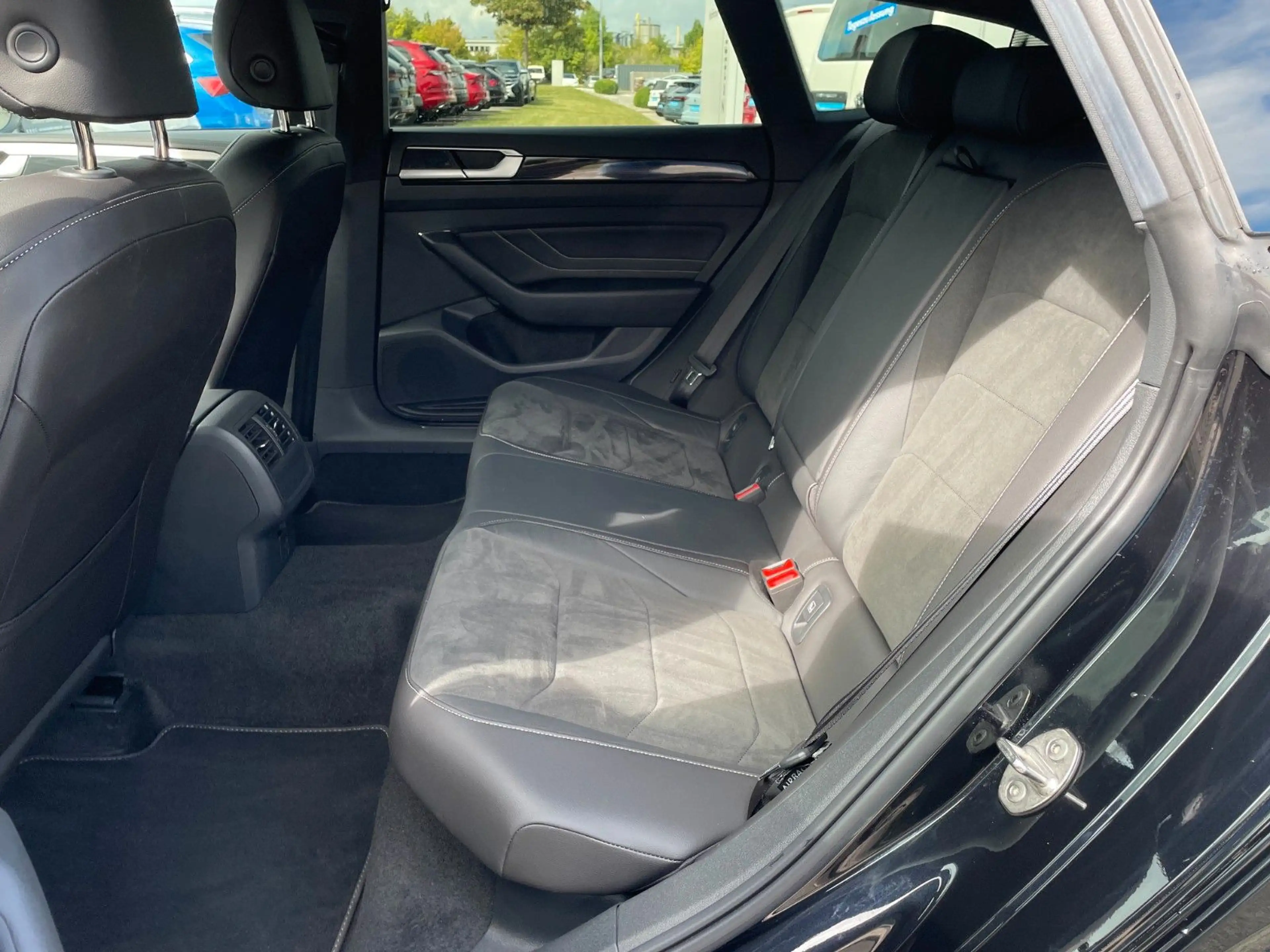 Volkswagen Arteon Shooting Brake R-Line, AHK, Kameras — photo 12