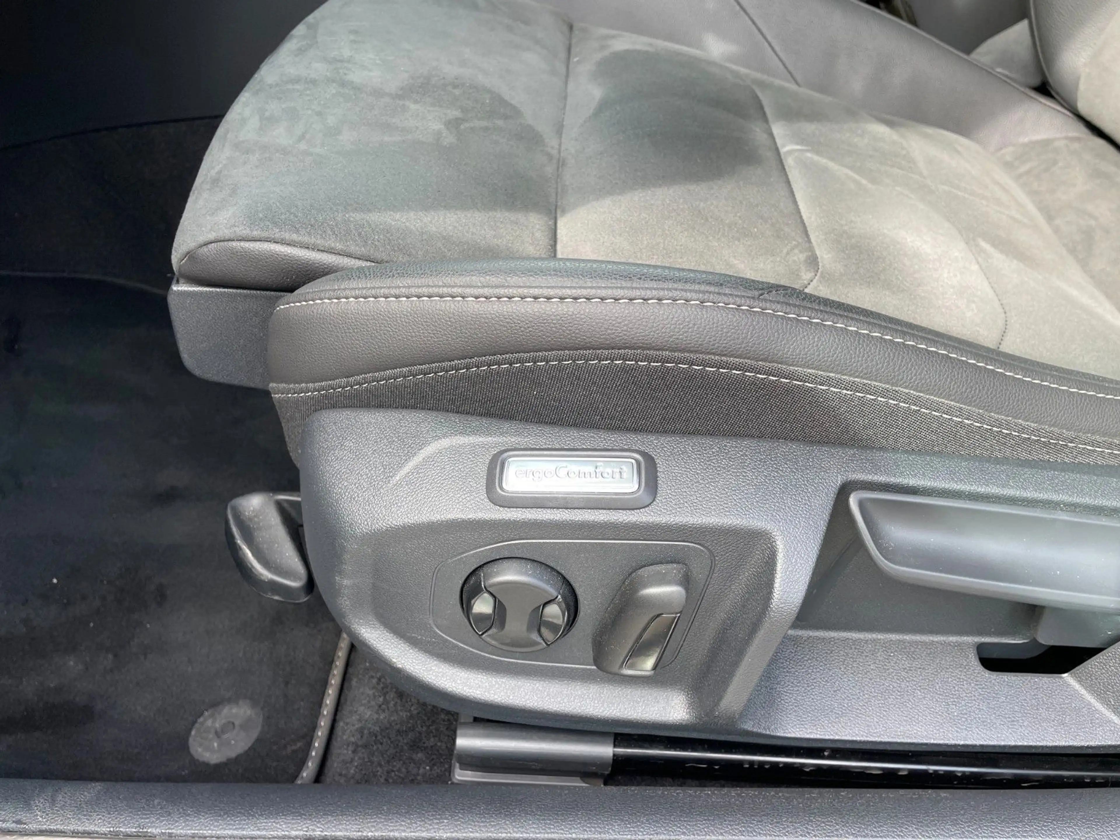 Volkswagen Arteon Shooting Brake R-Line, AHK, Kameras — photo 10