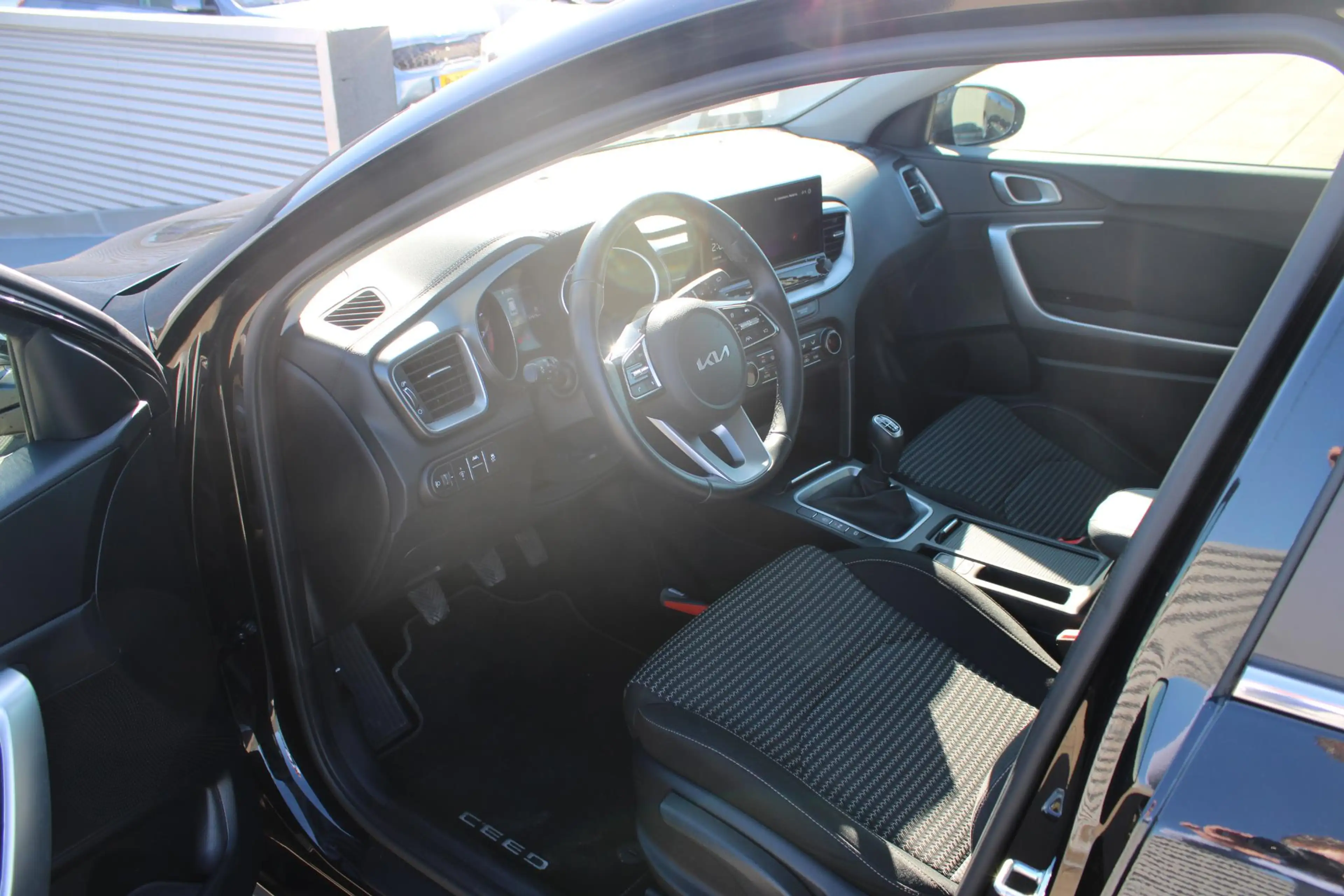Kia Ceed SW / cee'd SW Sportswagon 1.5 T-GDi DynamicLine navigatie/ trekh — photo 14