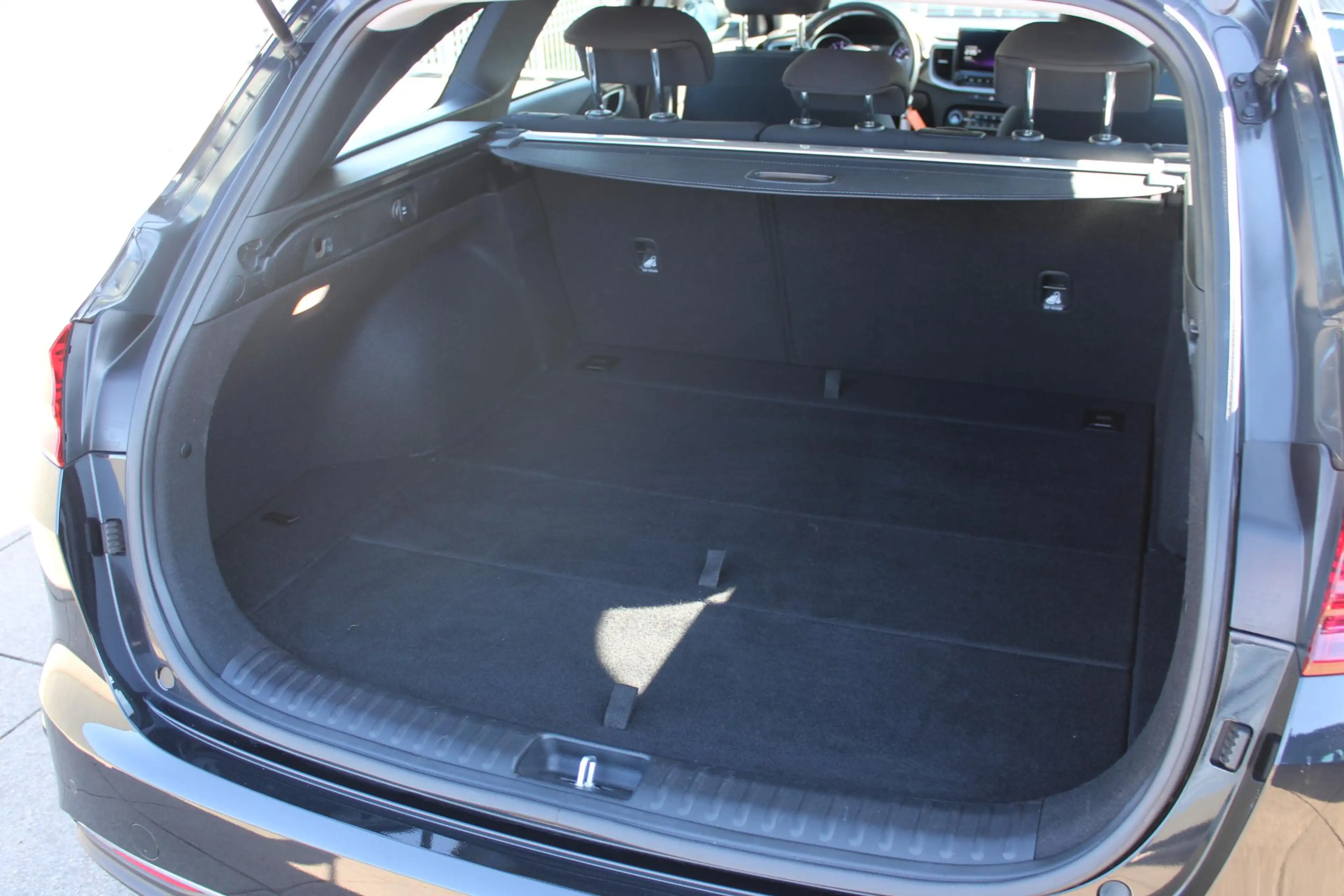 Kia Ceed SW / cee'd SW Sportswagon 1.5 T-GDi DynamicLine navigatie/ trekh — photo 11