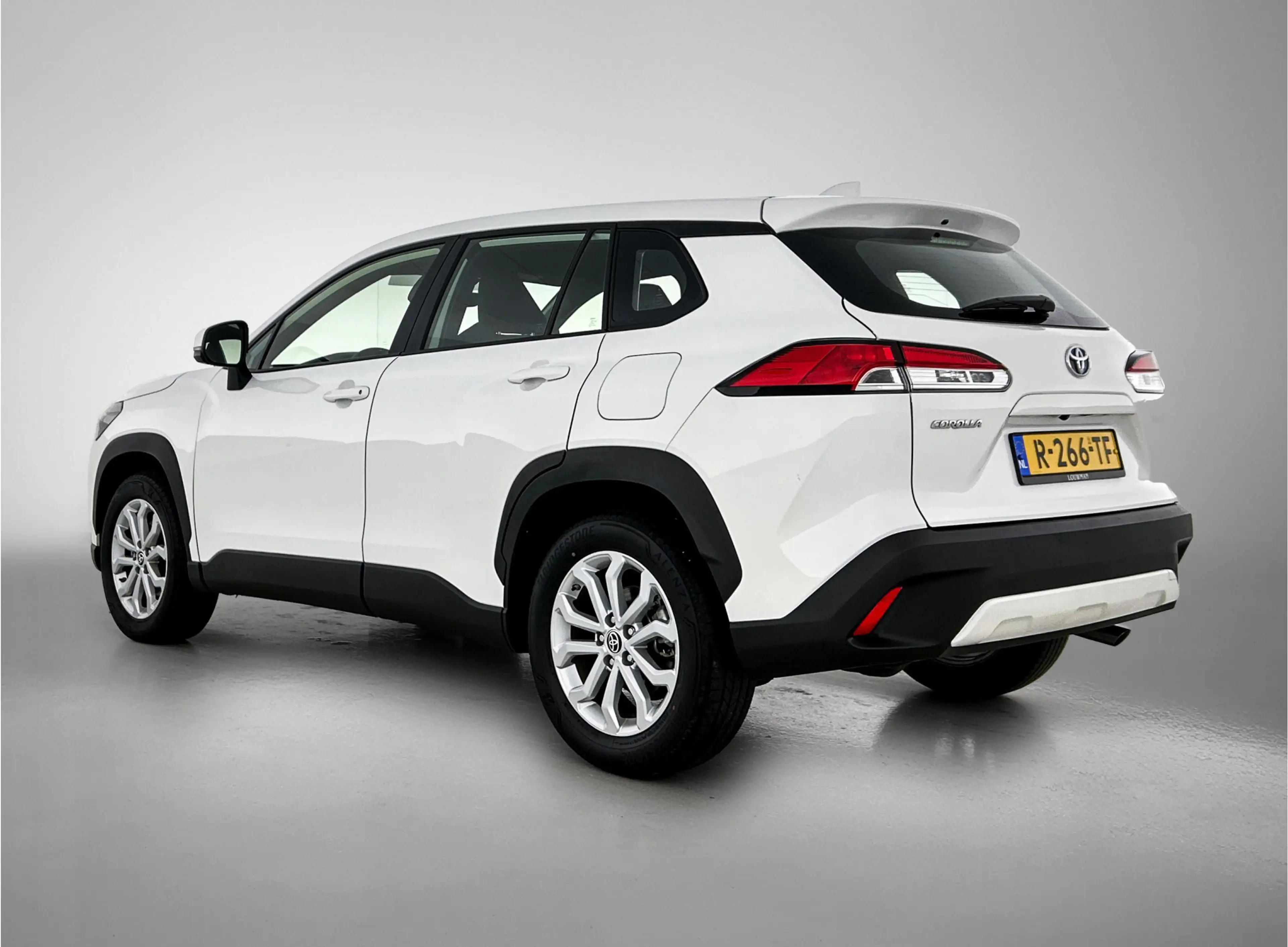 Toyota Corolla Cross 2.0 High Power Hybrid Active | Apple CarPlay / And — photo 14