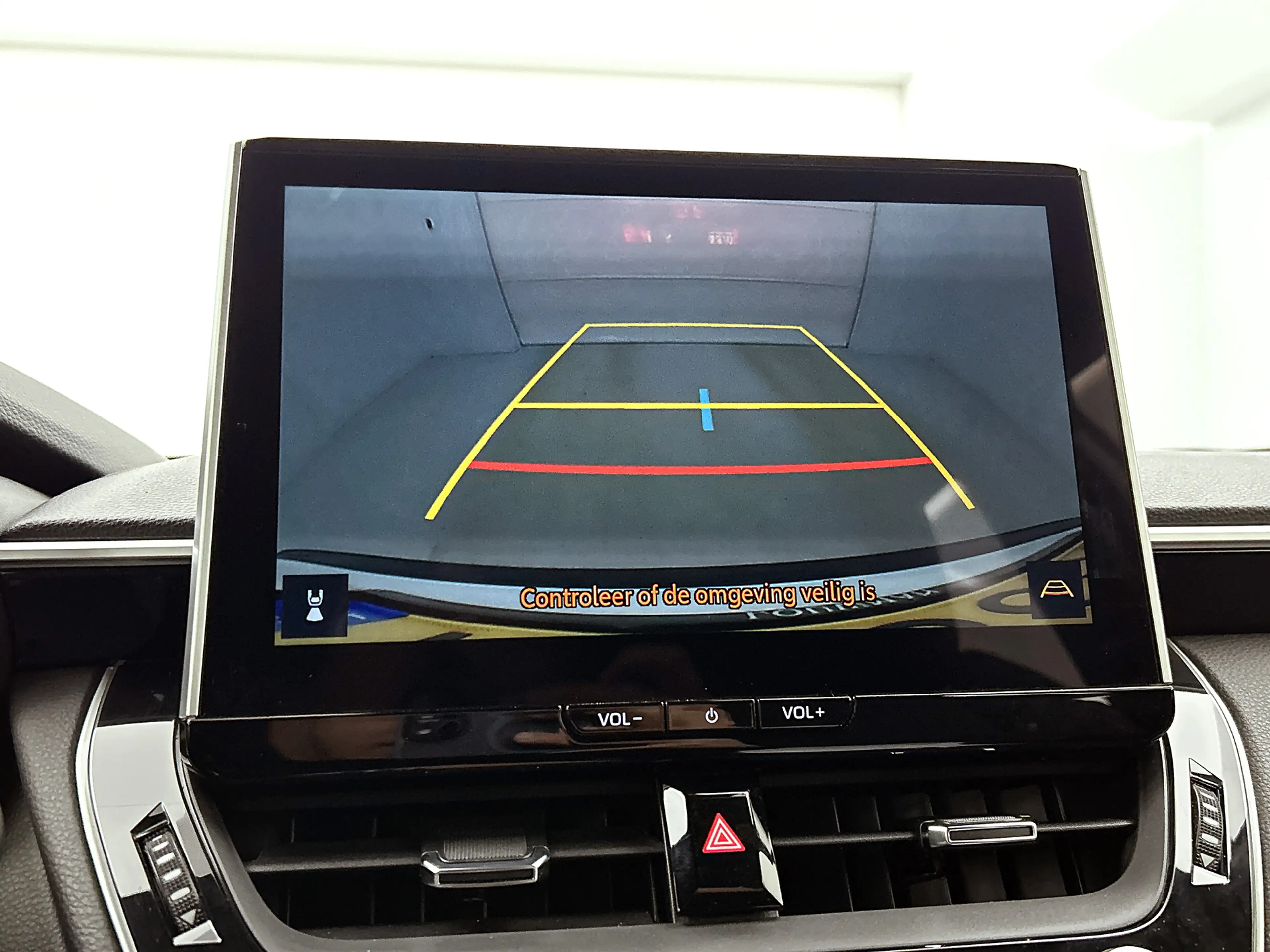 Toyota Corolla Cross 2.0 High Power Hybrid Active | Apple CarPlay / And — photo 8