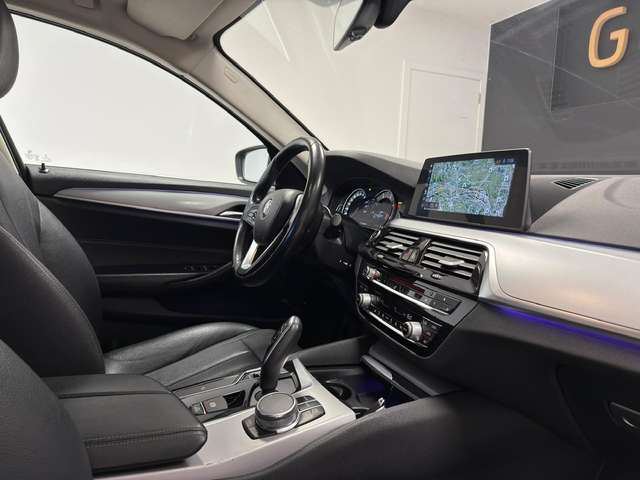 BMW 520 — photo 13